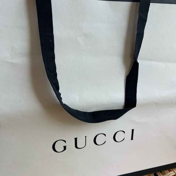 Gucci Large Shopping Bag 18x14 Black & White Ribbon Handles Luxury Gift Bag - Picture 3 of 7